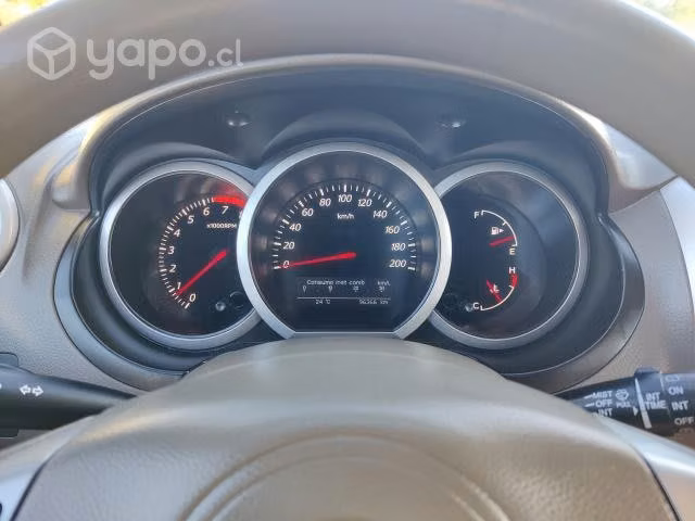 Suzuki Grand Nomade 2.0 GLX 4x2 año 2010