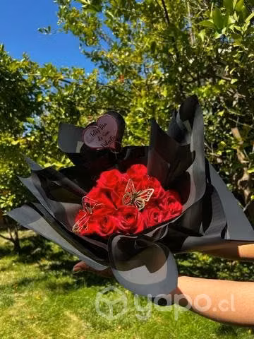 Arreglo de rosas cumpleaños o Aniversario