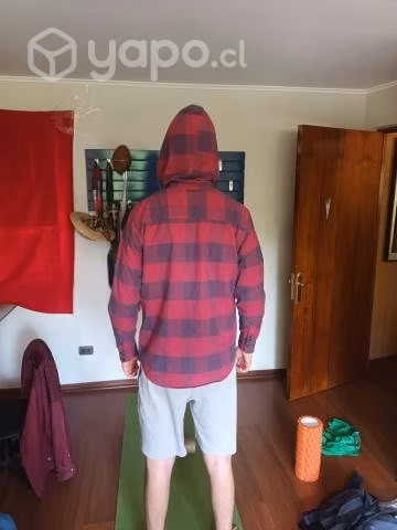 Poleron Rip Curl escoses botones y gorro L slimfit