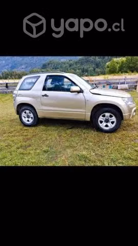 Suzuki grand vitara 2011