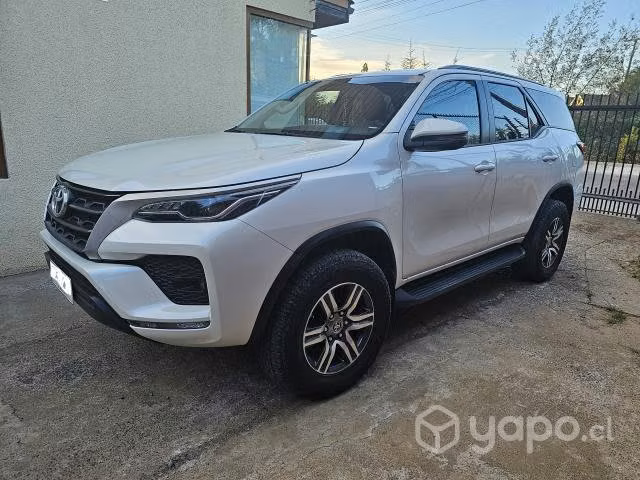 Toyota fortuner