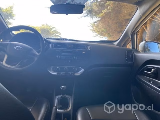 Kia rio 5, año 2016