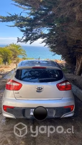 Kia rio 5, año 2016