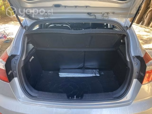 Kia rio 5, año 2016