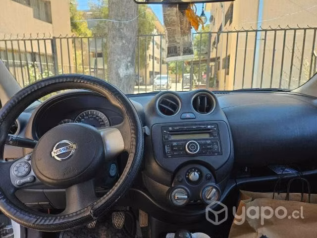 Nissan march 2014 - Imagen 2