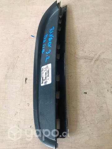 Moldura exterior puerta tras izq Ford Ranger 2018