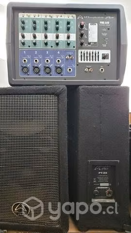 Equipo de sonido +microfonos inalámbricos + data