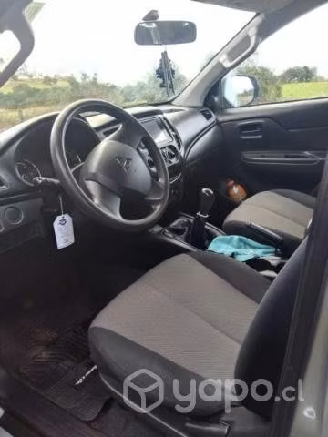 Mitsubishi L200 - Imagen 2