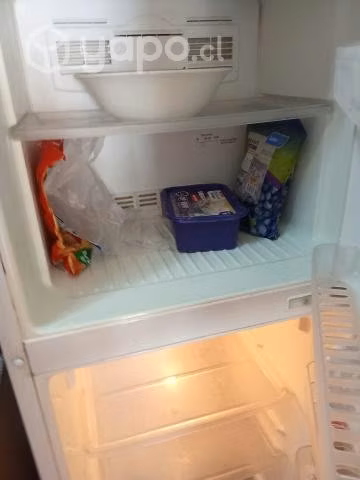 Refrigerador marca Daewoo en excelente estad - Imagen 2
