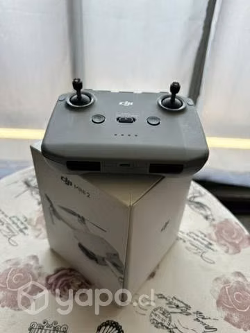 Dron DJI mini 2