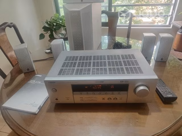 Yamaha htr 5730 dsp como nuevo 220 v