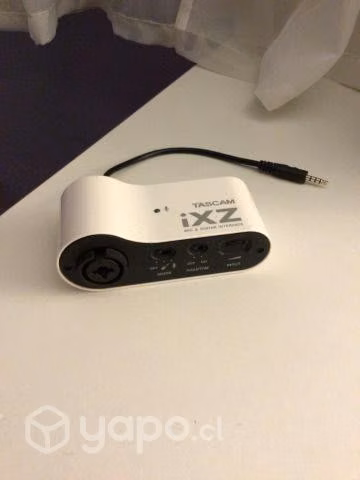Interfaz de audio Tascam iXZ