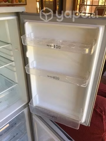 Vendo refrigerador midea