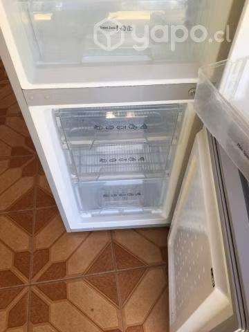 Vendo refrigerador midea