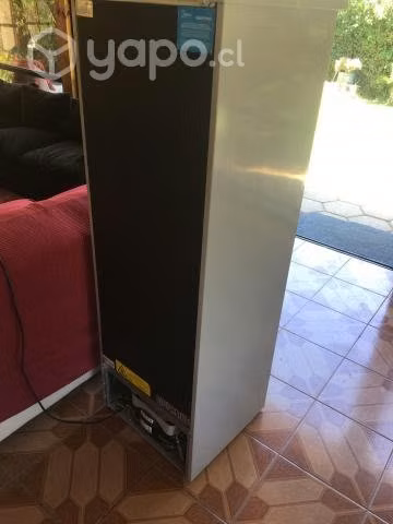 Vendo refrigerador midea