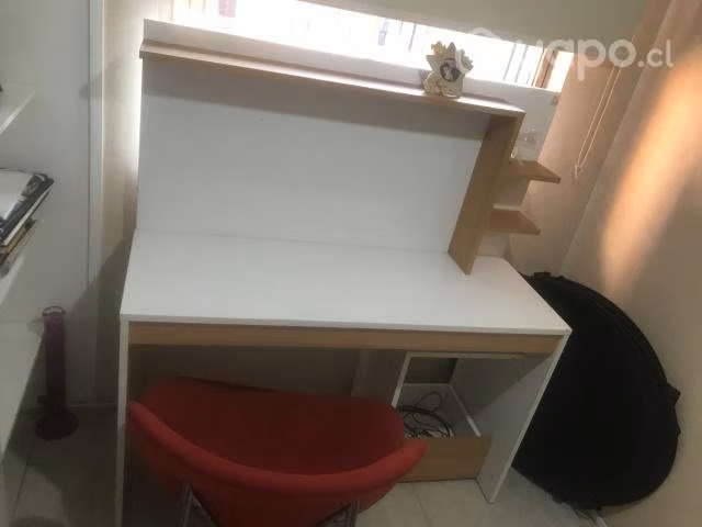 Escritorio más silla - Imagen 2