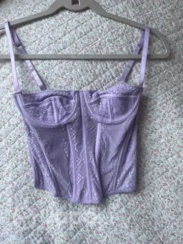 Top tipo corset con tirantes - Imagen 3