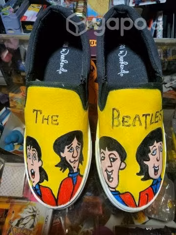 Zapatillas pintadas 100% a mano, también a pedido