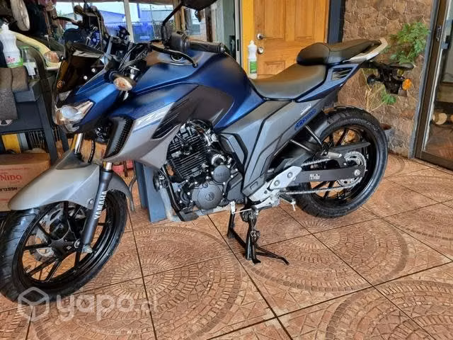 Yamaha FZ 250 se vende