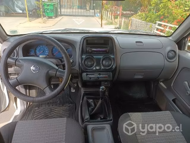 Nissan Terrano ( Bencinera 4x2 )