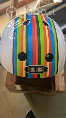 Casco Nutcase