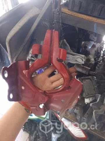 Bisagras capot Hilux Revo 2020
