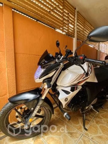 Moto yamaha FZ