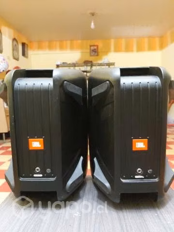 Impecables cajas acústicas JBL originales