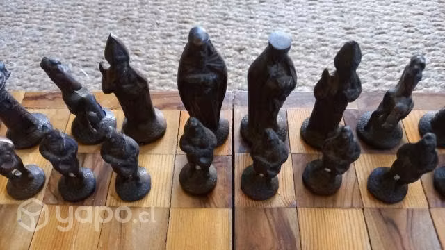 Ajedrez bronce macizo - Imagen 2
