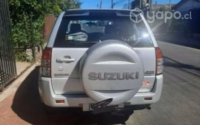 Suzuki Grand nomade 2013 full