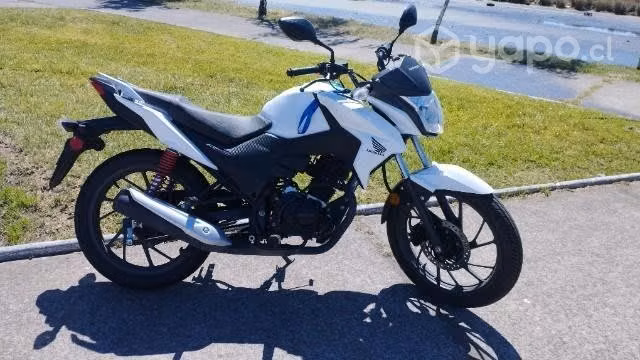 Honda Twister 125 F 2022
