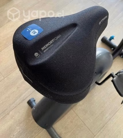 Bicicleta estática marca Domyos modelo eb140