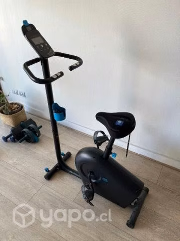 Bicicleta estática marca Domyos modelo eb140
