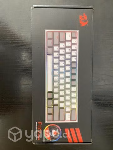 Teclado gamer blanco modelo Redragon K617