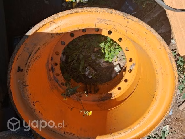 Llantas de cargador 23.5 x25 usadas. Sanas