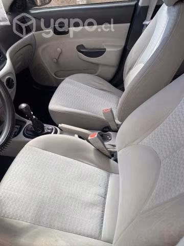 Hyundai accent 2010 - Imagen 3