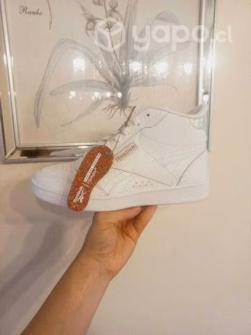 Zapatilla blanca reebook