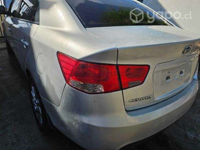 Foco trasero kia cerato 2012 - Imagen 2