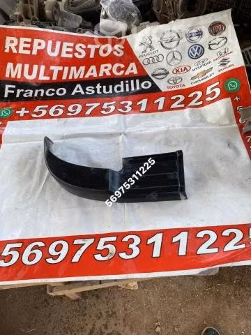 Esquinero parachoque Hilux 2016-2021