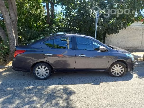 Nissan versa 2016