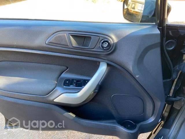 Ford fiesta 2012