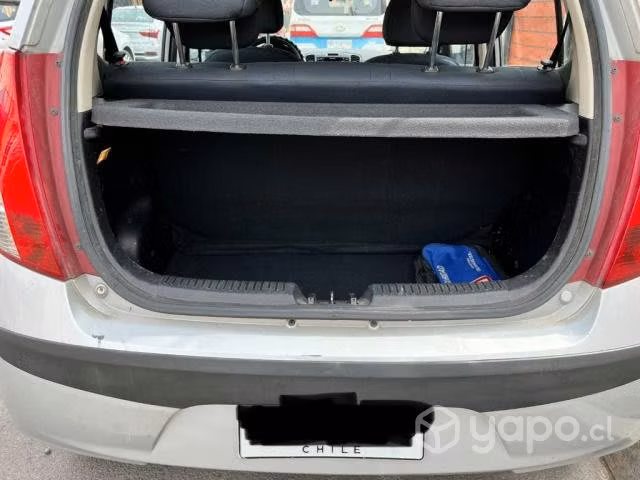 Hyundai i-10 2010 - Imagen 3
