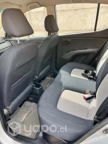 Hyundai i-10 2010 - Imagen 5