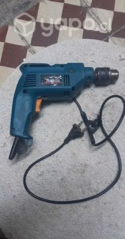 Taladro makita 220v / brocas