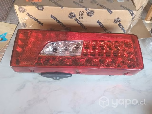 Foco Trasero Led RH Scania