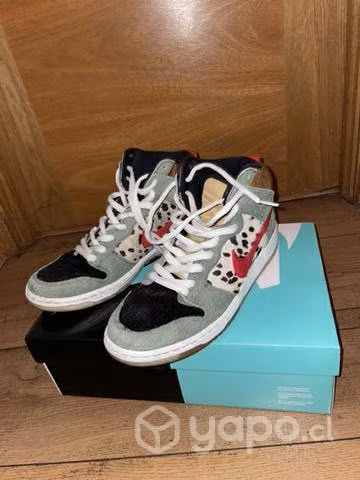 Nike SB DUNK Dog Walker 10.5 US 10/10