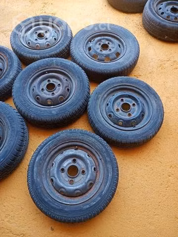 Llantas aro 12 con neumáticos valor x unidad - Imagen 2