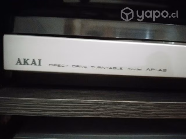 Akai equipo