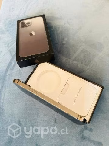 Iphone 13 pro max como nuevo, airpods de regalo
