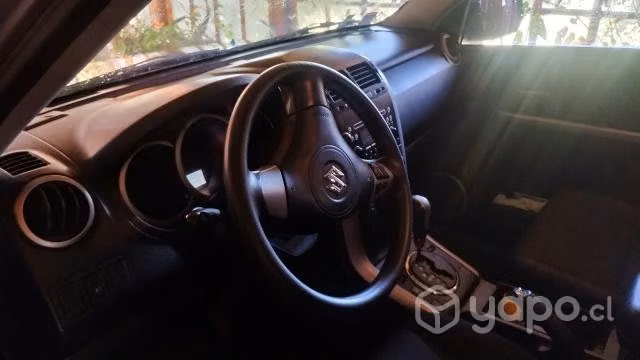 Suzuki grand nomade 2016